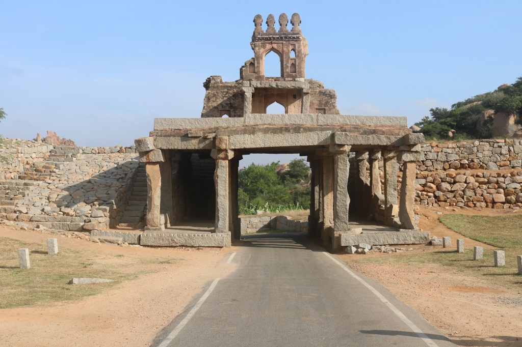 Thalarighatta gate
